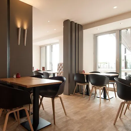 Petit Rouge Vakantiecentrum 3*